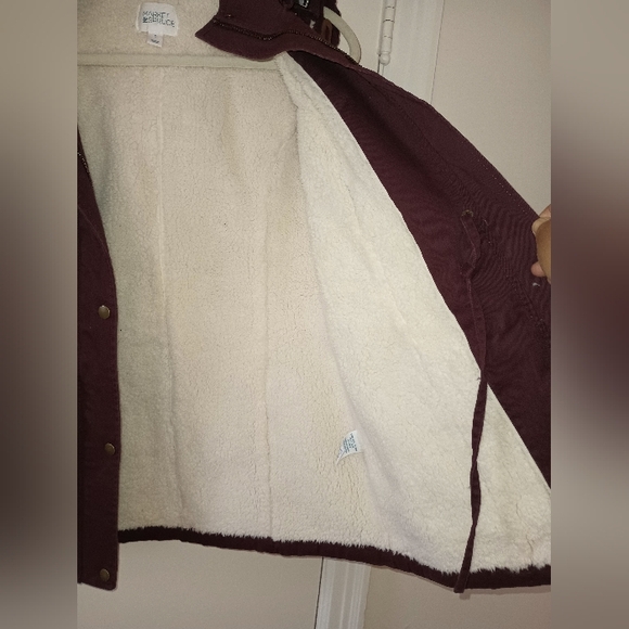 Vest - Picture 6 of 7